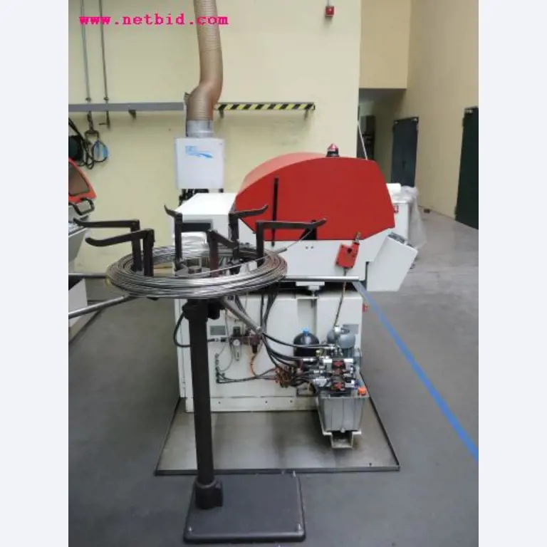 Chapas metálicas e máquinas para trabalhar metais<br><font size="2">Em colaboração com a Hilco Industrial Acquisitions bv</font>-7
