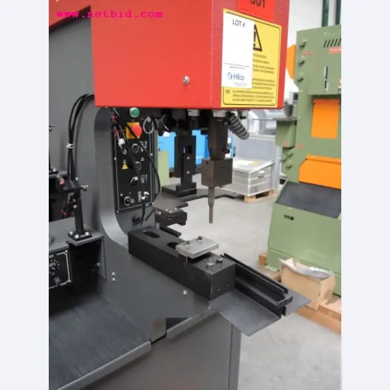 Chapas metálicas e máquinas para trabalhar metais<br><font size="2">Em colaboração com a Hilco Industrial Acquisitions bv</font>-11