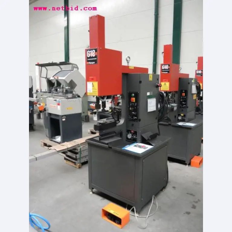 Chapas metálicas e máquinas para trabalhar metais<br><font size="2">Em colaboração com a Hilco Industrial Acquisitions bv</font>-1