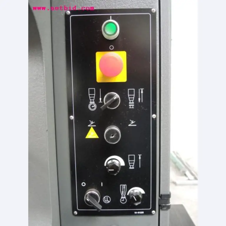 Chapas metálicas e máquinas para trabalhar metais<br><font size="2">Em colaboração com a Hilco Industrial Acquisitions bv</font>-9
