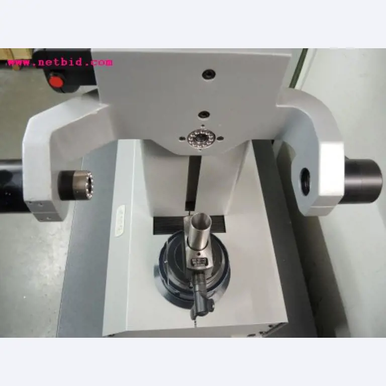 Chapas metálicas e máquinas para trabalhar metais<br><font size="2">Em colaboração com a Hilco Industrial Acquisitions bv</font>-8