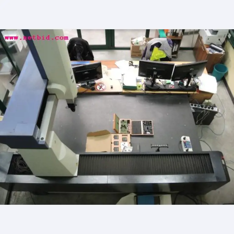 sheetmetal and metalworking machines <br><font size="2">In collaboration with Hilco Industrial Acquisitions bv<br></font>-11