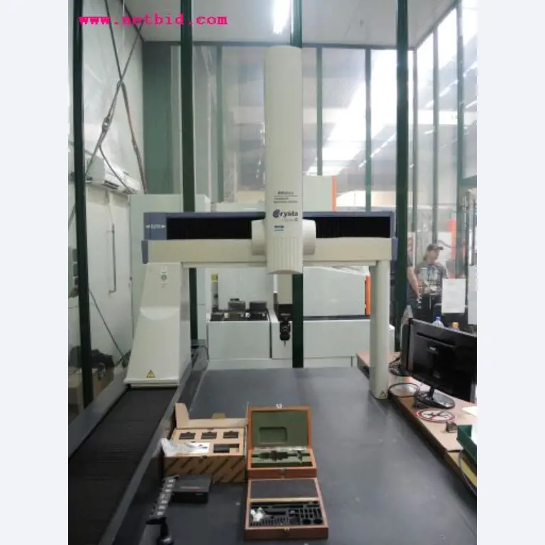 sheetmetal and metalworking machines <br><font size="2">In collaboration with Hilco Industrial Acquisitions bv<br></font>-13