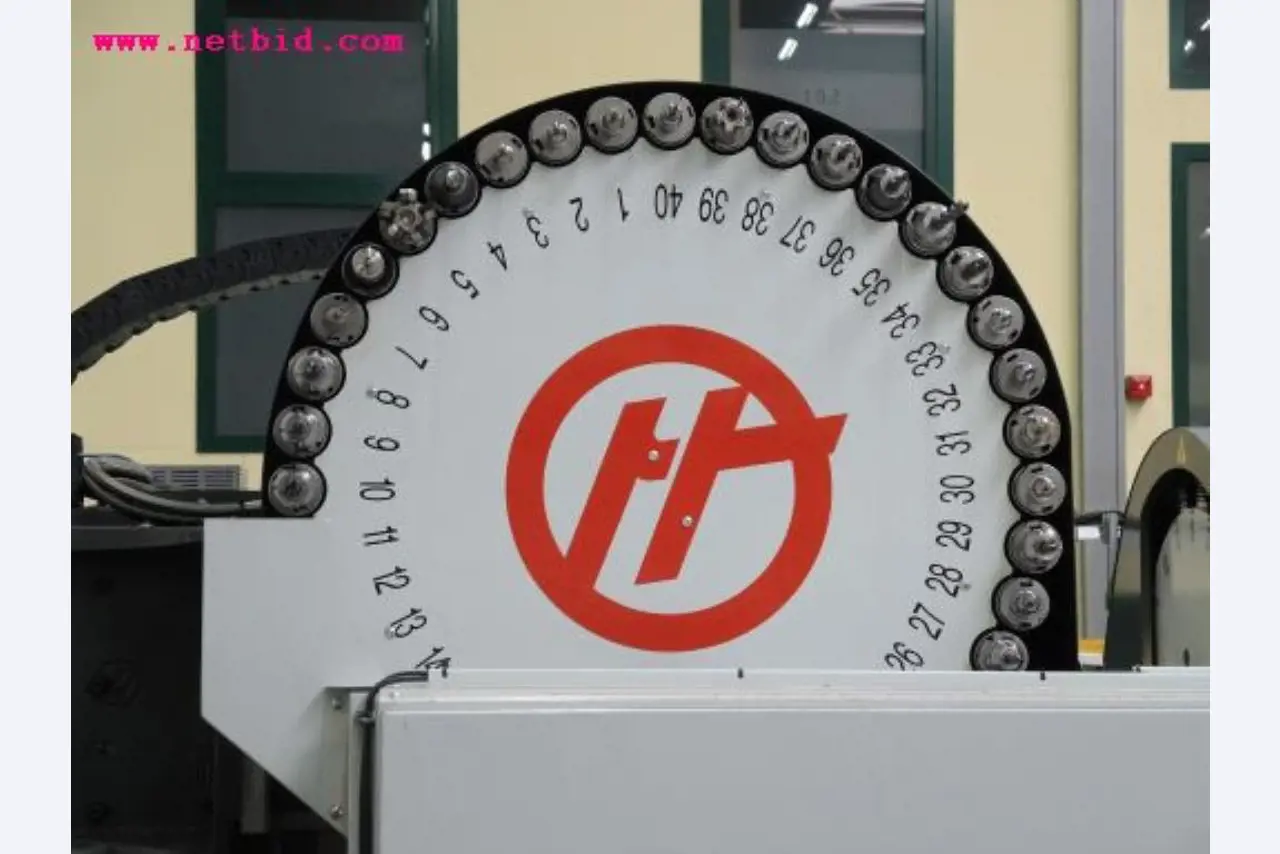Chapas metálicas e máquinas para trabalhar metais<br><font size="2">Em colaboração com a Hilco Industrial Acquisitions bv</font>-10