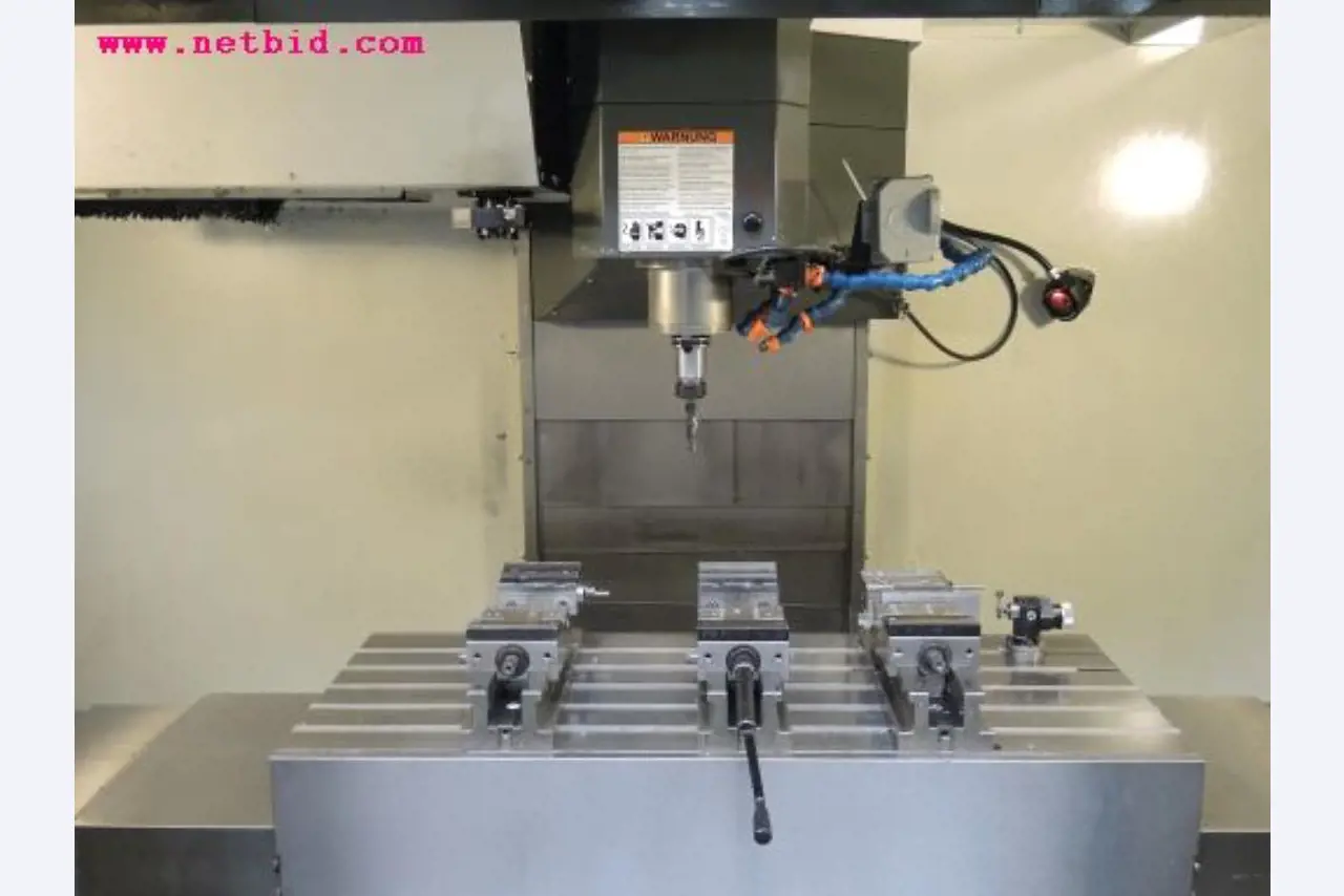 Chapas metálicas e máquinas para trabalhar metais<br><font size="2">Em colaboração com a Hilco Industrial Acquisitions bv</font>-12