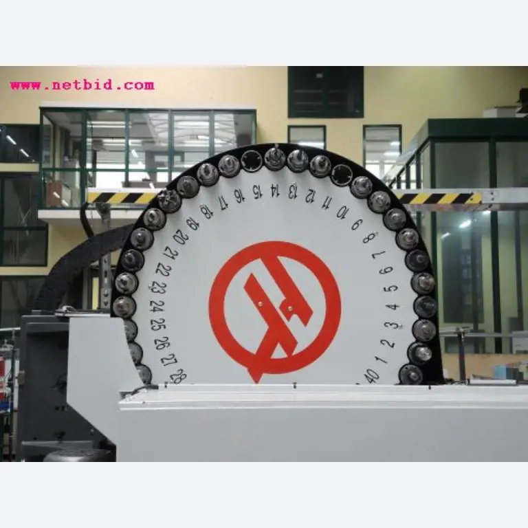Chapas metálicas e máquinas para trabalhar metais<br><font size="2">Em colaboração com a Hilco Industrial Acquisitions bv</font>-12