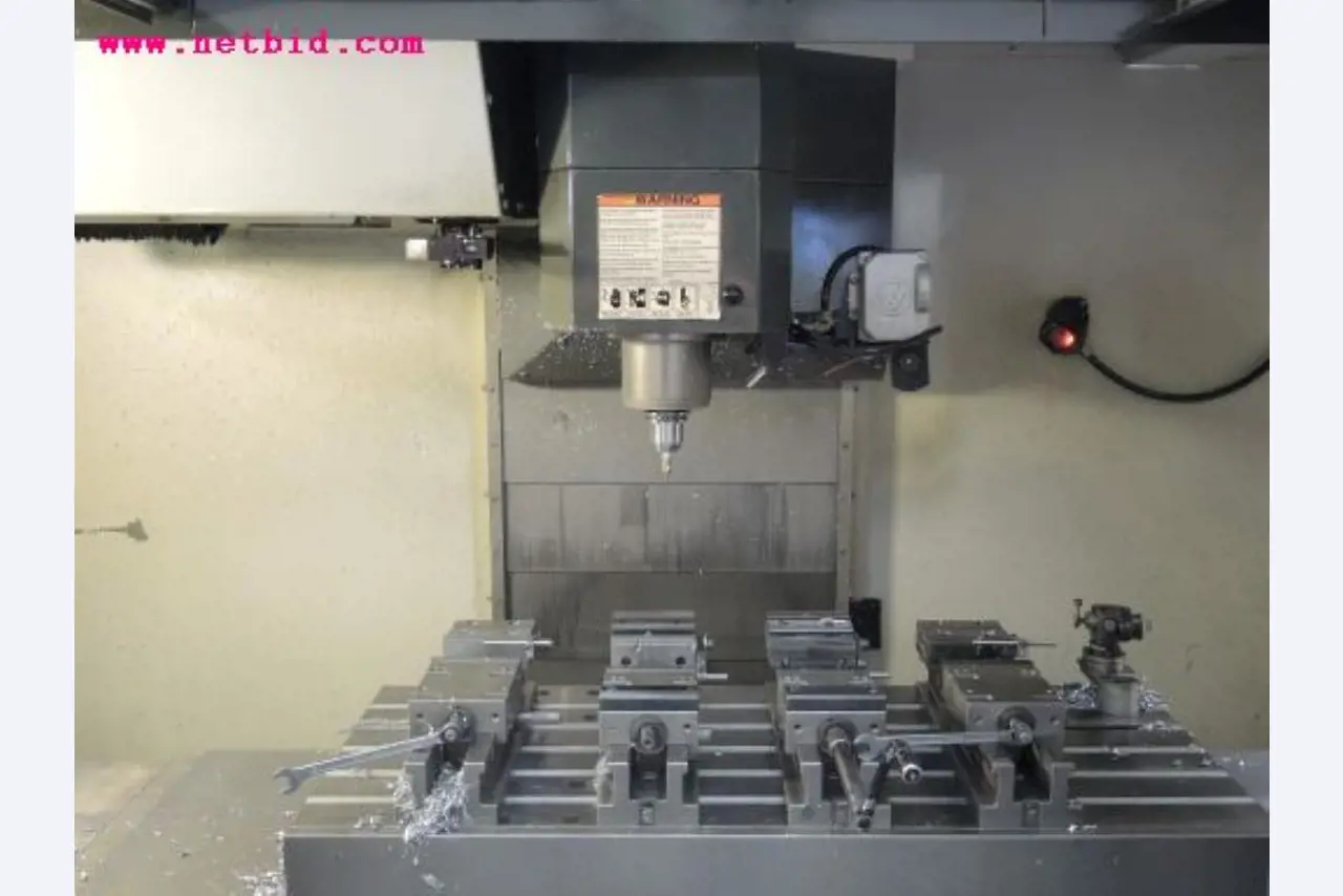 Chapas metálicas e máquinas para trabalhar metais<br><font size="2">Em colaboração com a Hilco Industrial Acquisitions bv</font>-13