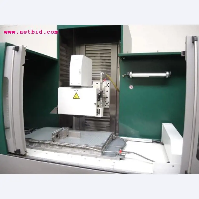 Chapas metálicas e máquinas para trabalhar metais<br><font size="2">Em colaboração com a Hilco Industrial Acquisitions bv</font>-8
