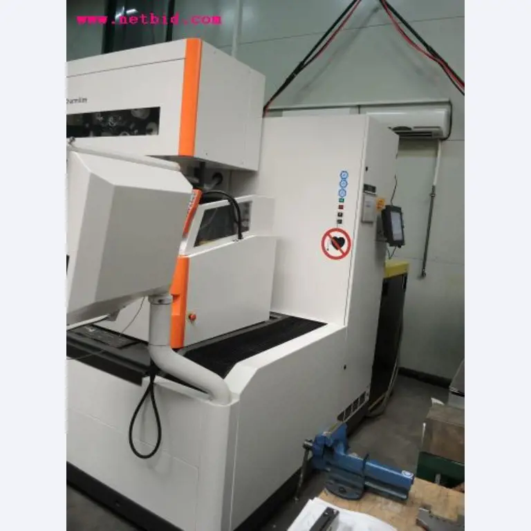 Chapas metálicas e máquinas para trabalhar metais<br><font size="2">Em colaboração com a Hilco Industrial Acquisitions bv</font>-4