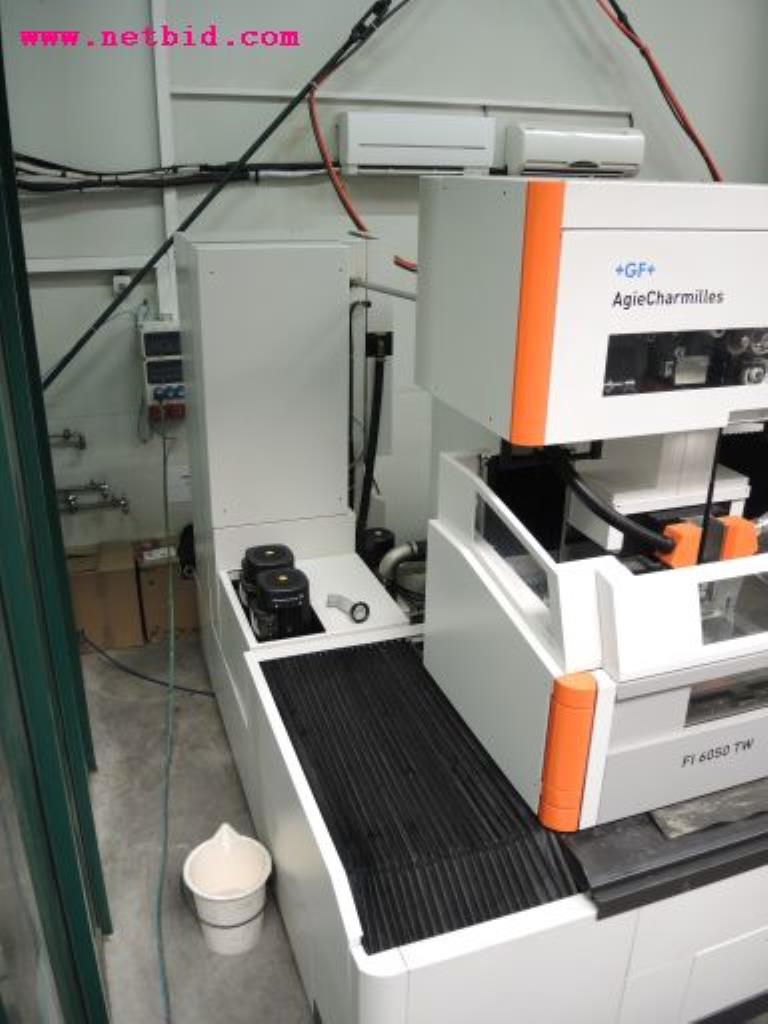 sheetmetal and metalworking machines <br><font size="2">In collaboration with Hilco Industrial Acquisitions bv<br></font>-5