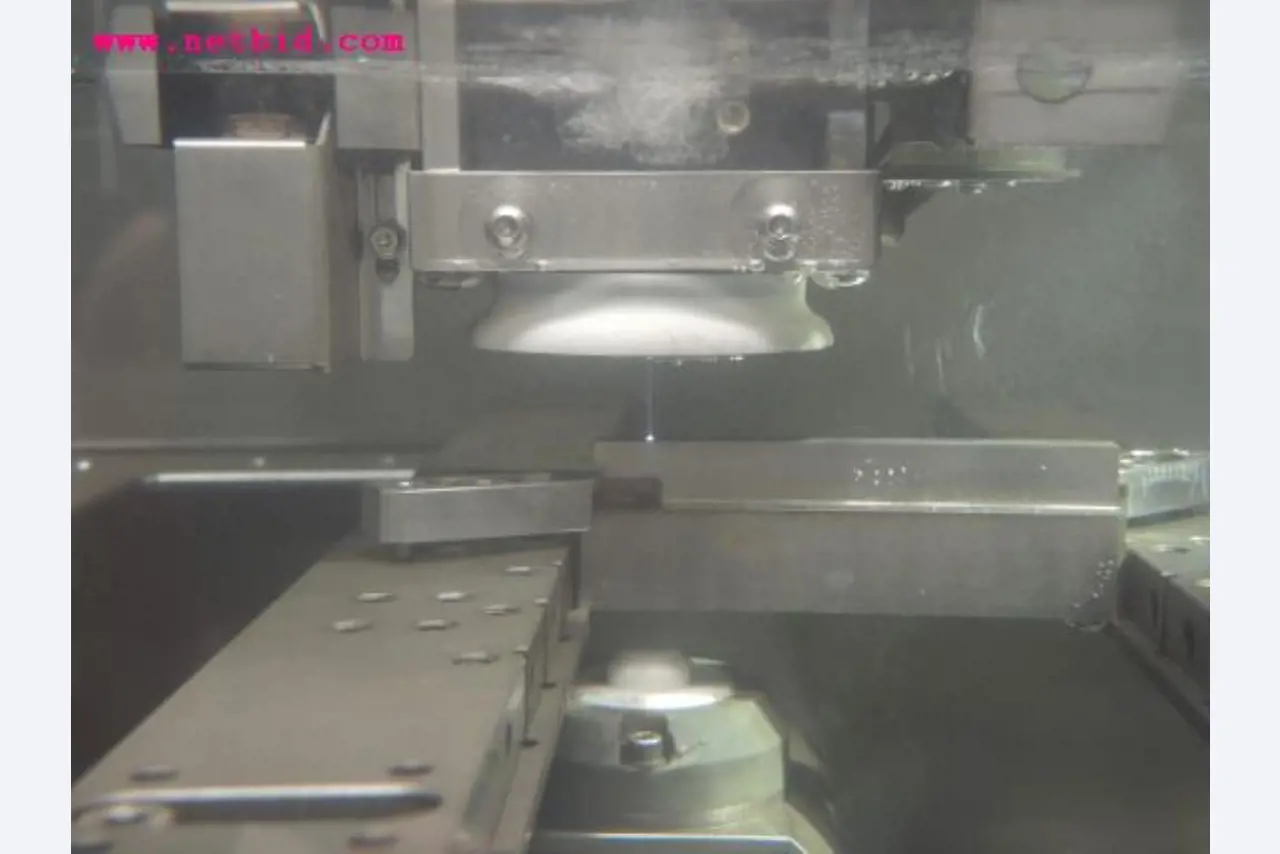 Chapas metálicas e máquinas para trabalhar metais<br><font size="2">Em colaboração com a Hilco Industrial Acquisitions bv</font>-9