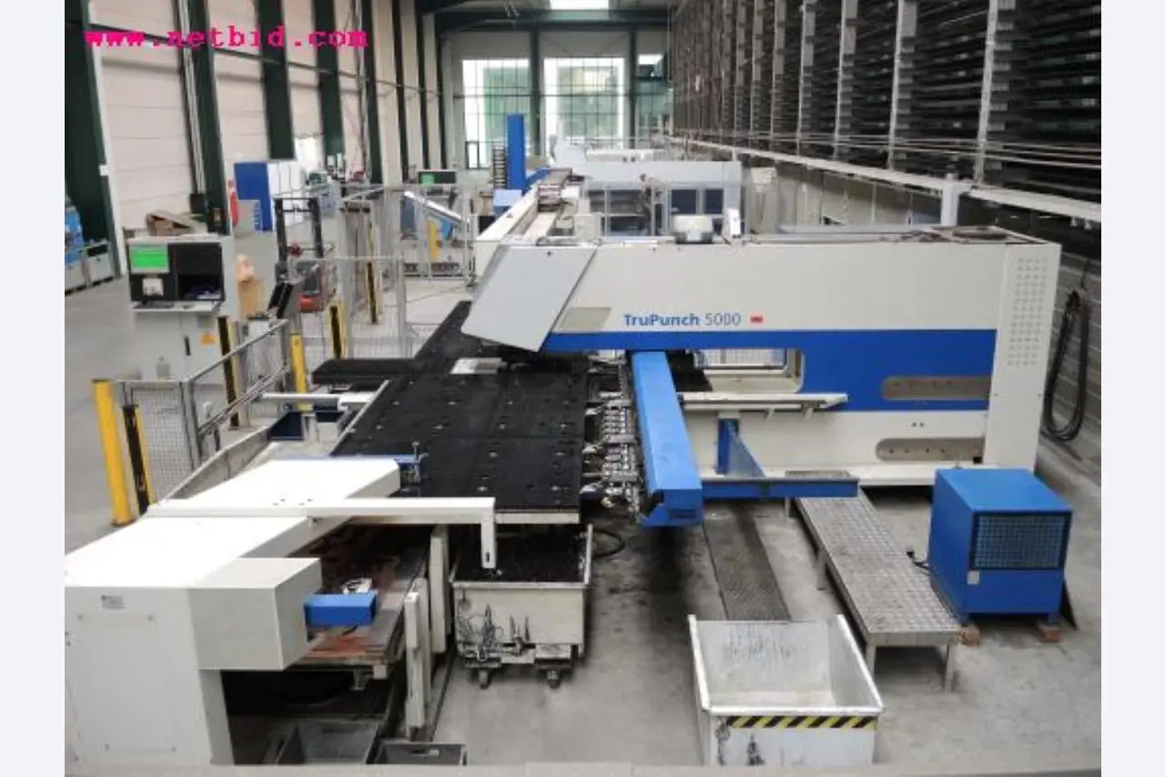 Chapas metálicas e máquinas para trabalhar metais<br><font size="2">Em colaboração com a Hilco Industrial Acquisitions bv</font>-16