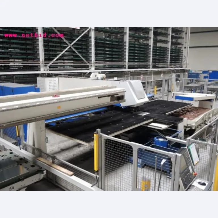 Chapas metálicas e máquinas para trabalhar metais<br><font size="2">Em colaboração com a Hilco Industrial Acquisitions bv</font>-17