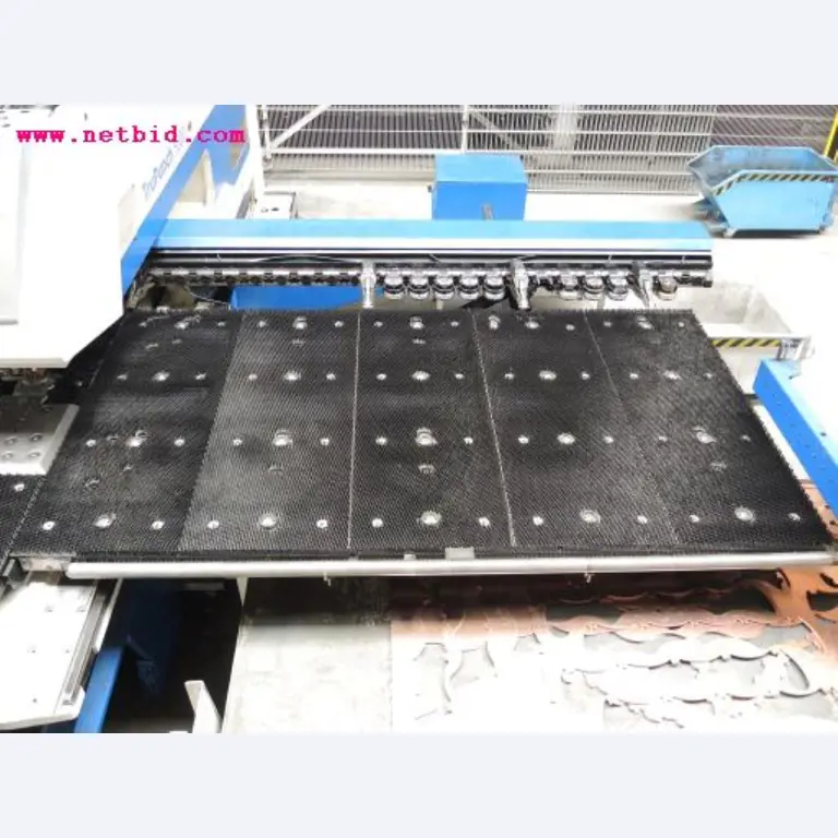 Chapas metálicas e máquinas para trabalhar metais<br><font size="2">Em colaboração com a Hilco Industrial Acquisitions bv</font>-21