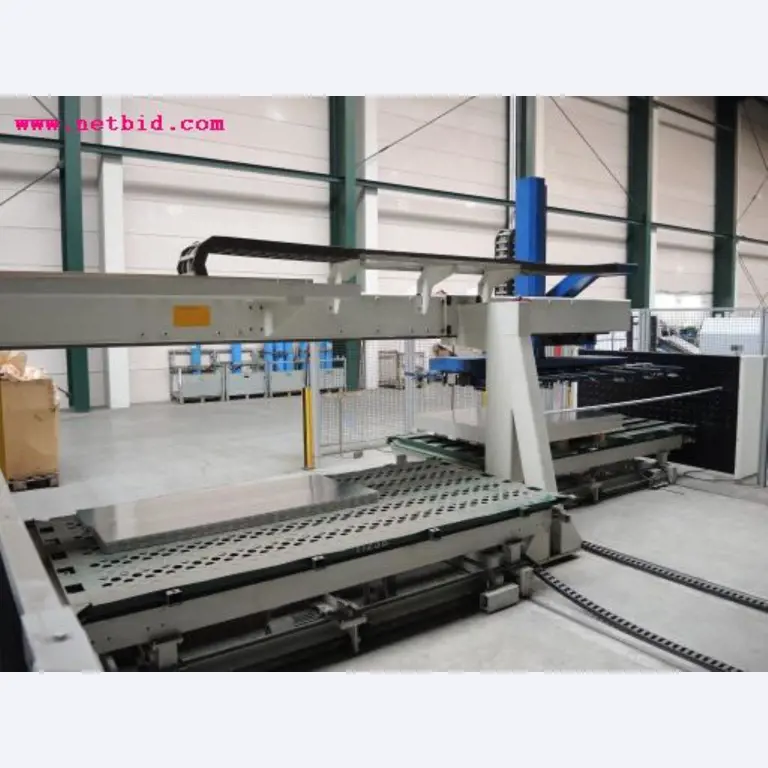 Chapas metálicas e máquinas para trabalhar metais<br><font size="2">Em colaboração com a Hilco Industrial Acquisitions bv</font>-8
