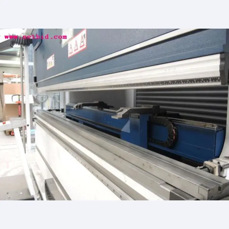 Chapas metálicas e máquinas para trabalhar metais<br><font size="2">Em colaboração com a Hilco Industrial Acquisitions bv</font>-10