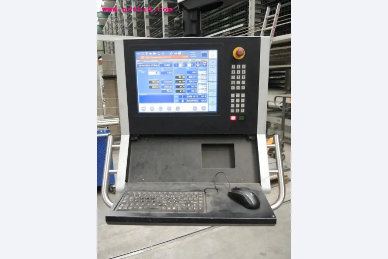Chapas metálicas e máquinas para trabalhar metais<br><font size="2">Em colaboração com a Hilco Industrial Acquisitions bv</font>-13