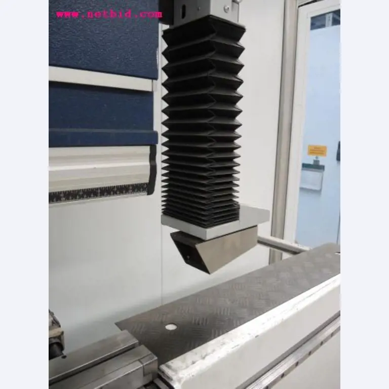 Chapas metálicas e máquinas para trabalhar metais<br><font size="2">Em colaboração com a Hilco Industrial Acquisitions bv</font>-4