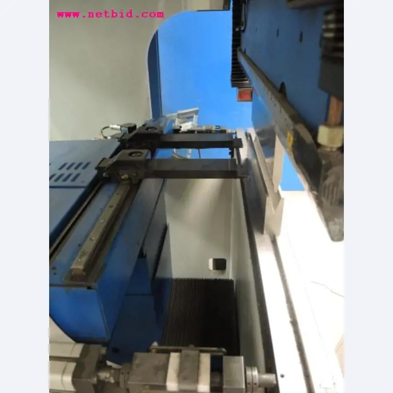 Chapas metálicas e máquinas para trabalhar metais<br><font size="2">Em colaboração com a Hilco Industrial Acquisitions bv</font>-12