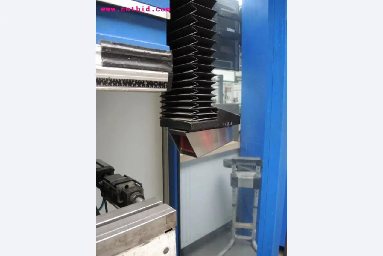 Chapas metálicas e máquinas para trabalhar metais<br><font size="2">Em colaboração com a Hilco Industrial Acquisitions bv</font>-2