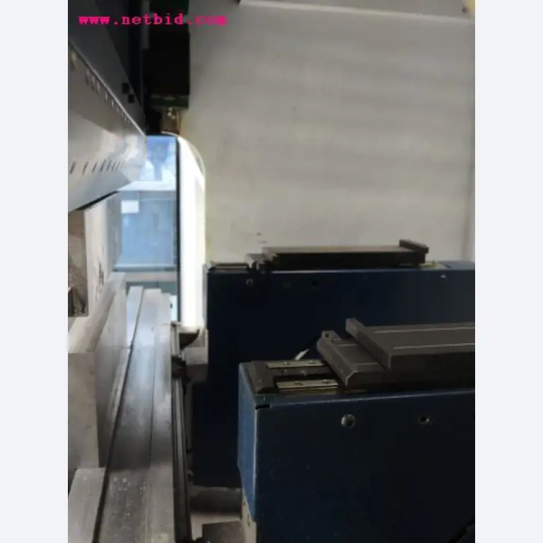 Chapas metálicas e máquinas para trabalhar metais<br><font size="2">Em colaboração com a Hilco Industrial Acquisitions bv</font>-5