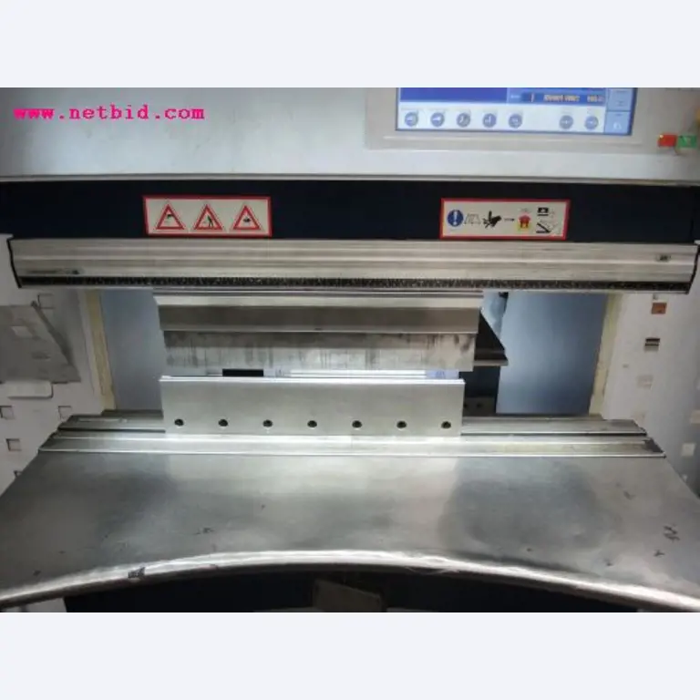 Chapas metálicas e máquinas para trabalhar metais<br><font size="2">Em colaboração com a Hilco Industrial Acquisitions bv</font>-4