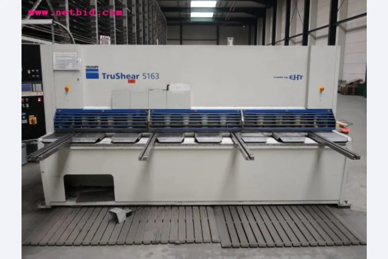 sheetmetal and metalworking machines <br><font size="2">In collaboration with Hilco Industrial Acquisitions bv<br></font>-3