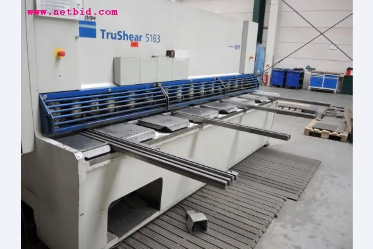sheetmetal and metalworking machines <br><font size="2">In collaboration with Hilco Industrial Acquisitions bv<br></font>-7