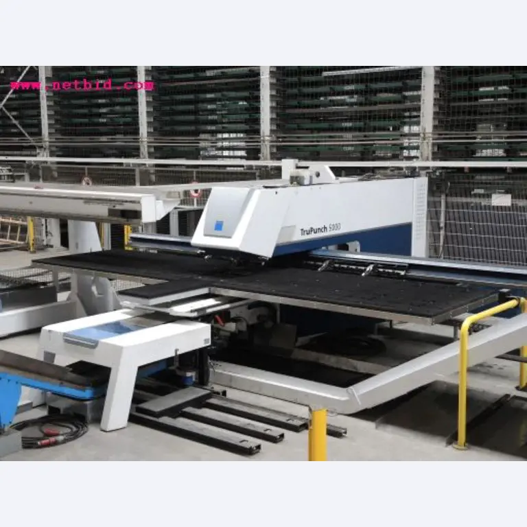Chapas metálicas e máquinas para trabalhar metais<br><font size="2">Em colaboração com a Hilco Industrial Acquisitions bv</font>-12