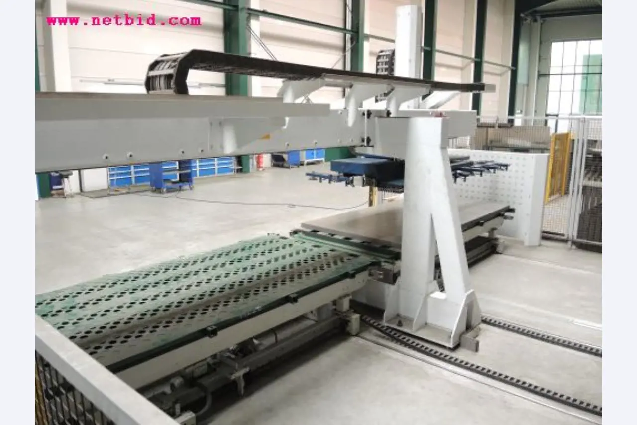 Chapas metálicas e máquinas para trabalhar metais<br><font size="2">Em colaboração com a Hilco Industrial Acquisitions bv</font>-13