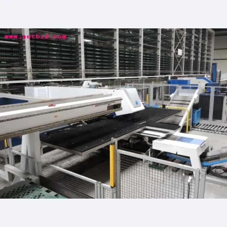 Chapas metálicas e máquinas para trabalhar metais<br><font size="2">Em colaboração com a Hilco Industrial Acquisitions bv</font>-22
