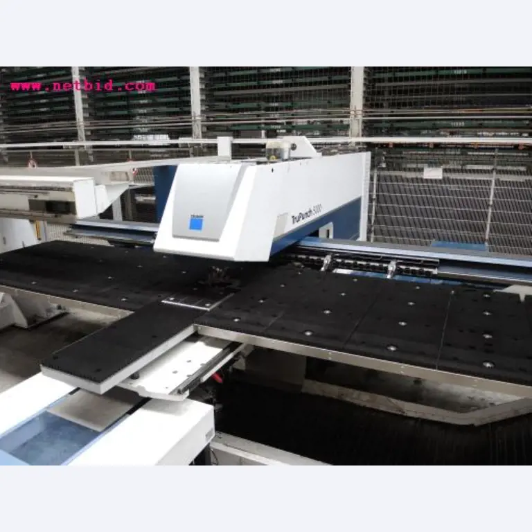 Chapas metálicas e máquinas para trabalhar metais<br><font size="2">Em colaboração com a Hilco Industrial Acquisitions bv</font>-23