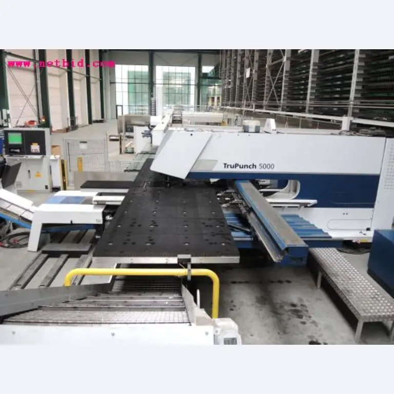 Chapas metálicas e máquinas para trabalhar metais<br><font size="2">Em colaboração com a Hilco Industrial Acquisitions bv</font>-8