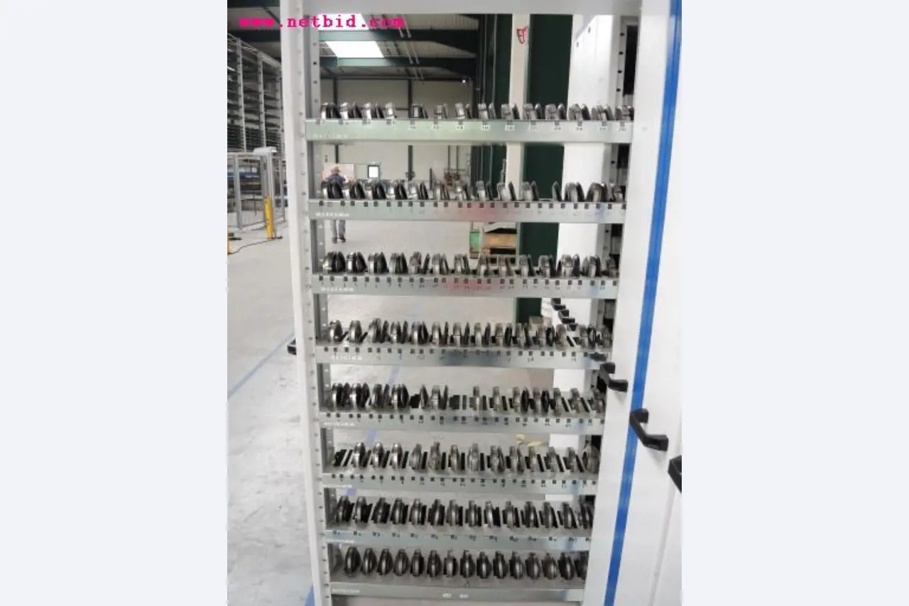 Chapas metálicas e máquinas para trabalhar metais<br><font size="2">Em colaboração com a Hilco Industrial Acquisitions bv</font>-14