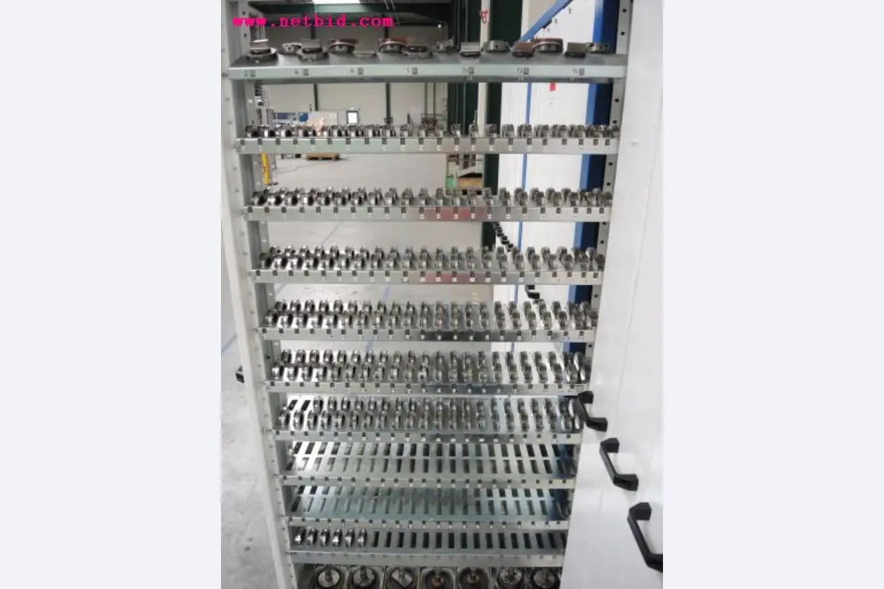 Chapas metálicas e máquinas para trabalhar metais<br><font size="2">Em colaboração com a Hilco Industrial Acquisitions bv</font>-5