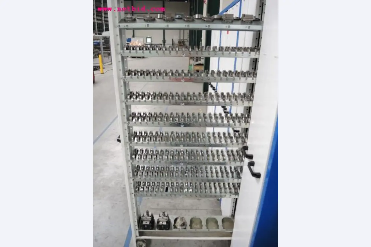 Chapas metálicas e máquinas para trabalhar metais<br><font size="2">Em colaboração com a Hilco Industrial Acquisitions bv</font>-7