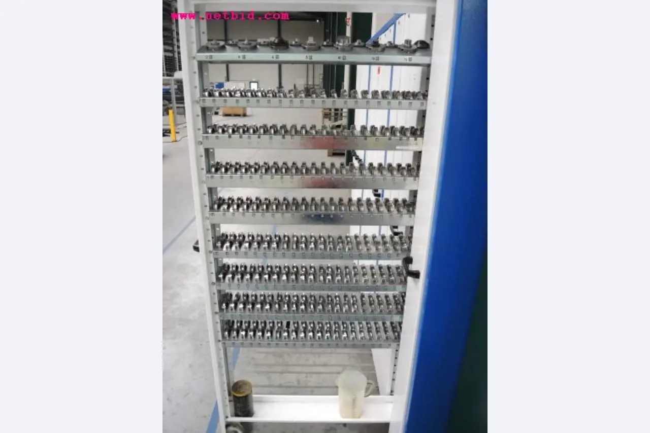 Chapas metálicas e máquinas para trabalhar metais<br><font size="2">Em colaboração com a Hilco Industrial Acquisitions bv</font>-8