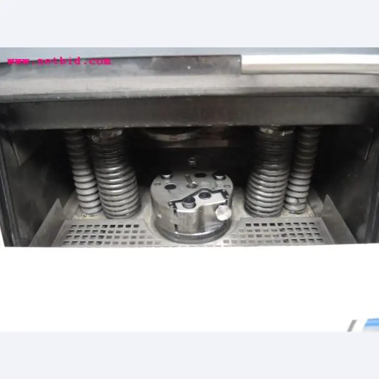 Chapas metálicas e máquinas para trabalhar metais<br><font size="2">Em colaboração com a Hilco Industrial Acquisitions bv</font>-2