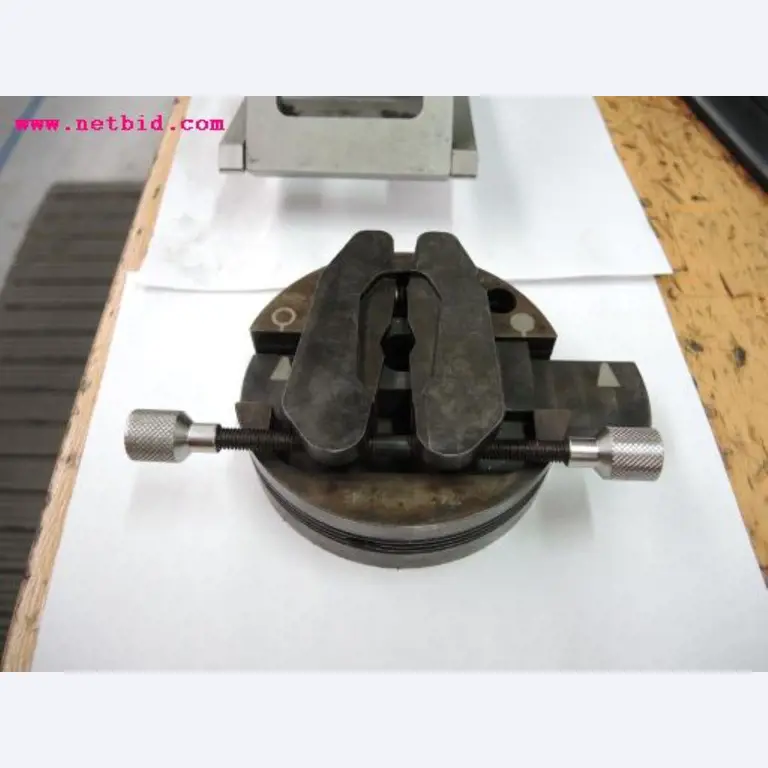 Chapas metálicas e máquinas para trabalhar metais<br><font size="2">Em colaboração com a Hilco Industrial Acquisitions bv</font>-6