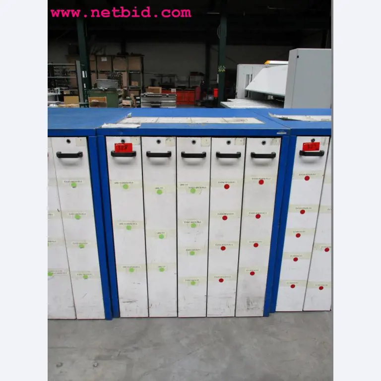Chapas metálicas e máquinas para trabalhar metais<br><font size="2">Em colaboração com a Hilco Industrial Acquisitions bv</font>-1