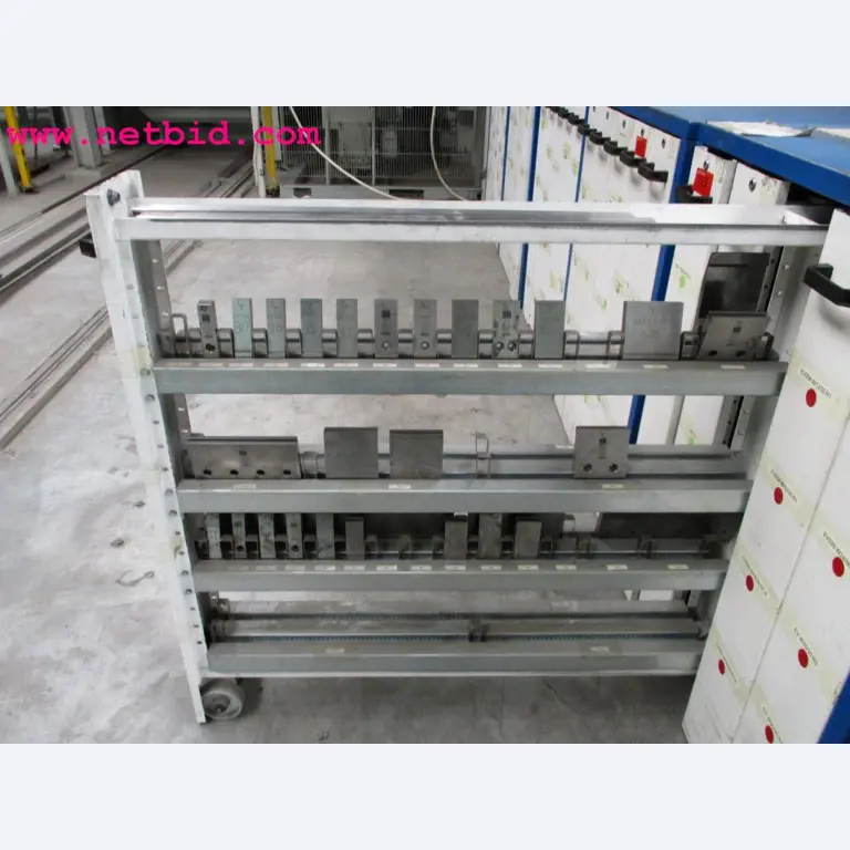 Chapas metálicas e máquinas para trabalhar metais<br><font size="2">Em colaboração com a Hilco Industrial Acquisitions bv</font>-6