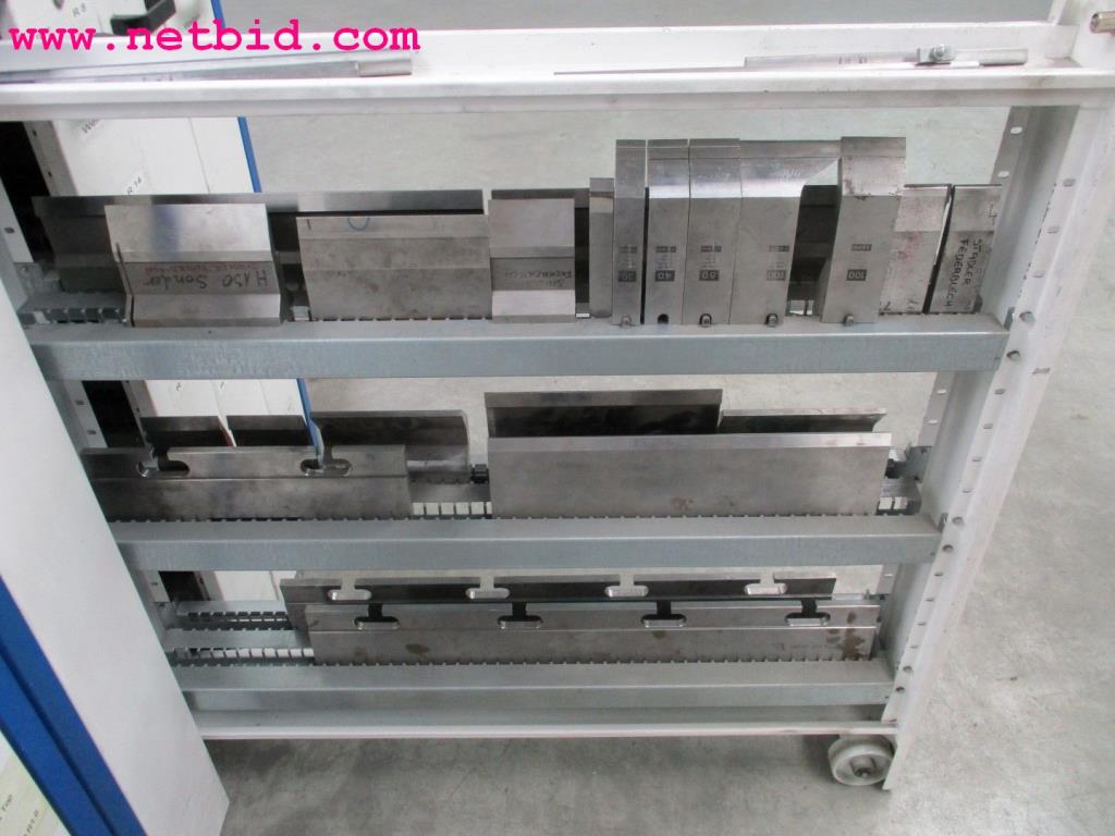 sheetmetal and metalworking machines <br><font size="2">In collaboration with Hilco Industrial Acquisitions bv<br></font>-9