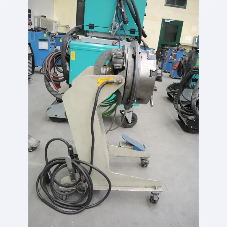 Chapas metálicas e máquinas para trabalhar metais<br><font size="2">Colaboração com Hilco Industrial Acquisitions bv</font><br><img src="/images/hil.png"><br>-3