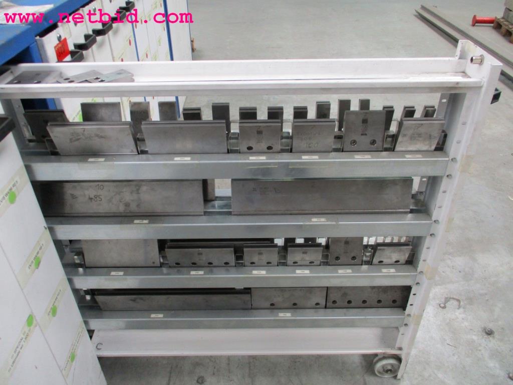 sheetmetal and metalworking machines <br><font size="2">In collaboration with Hilco Industrial Acquisitions bv<br></font>-3