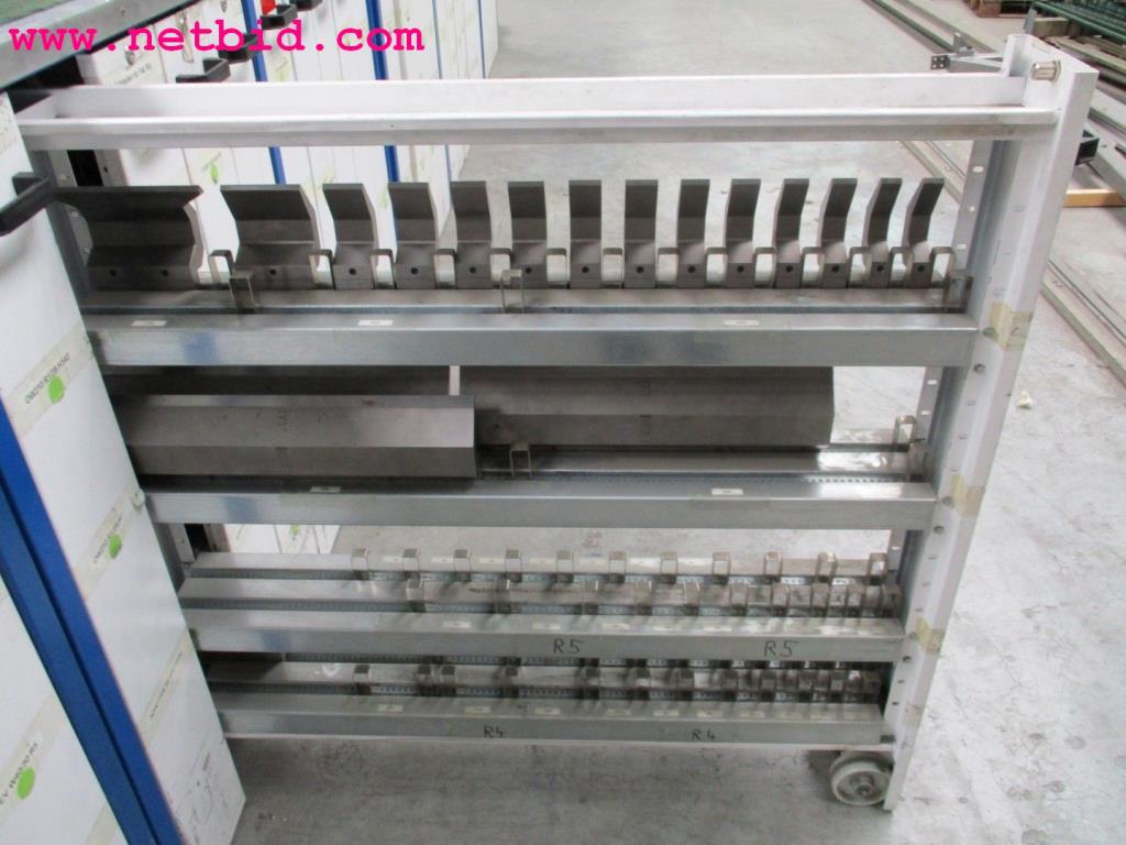 sheetmetal and metalworking machines <br><font size="2">In collaboration with Hilco Industrial Acquisitions bv<br></font>-9