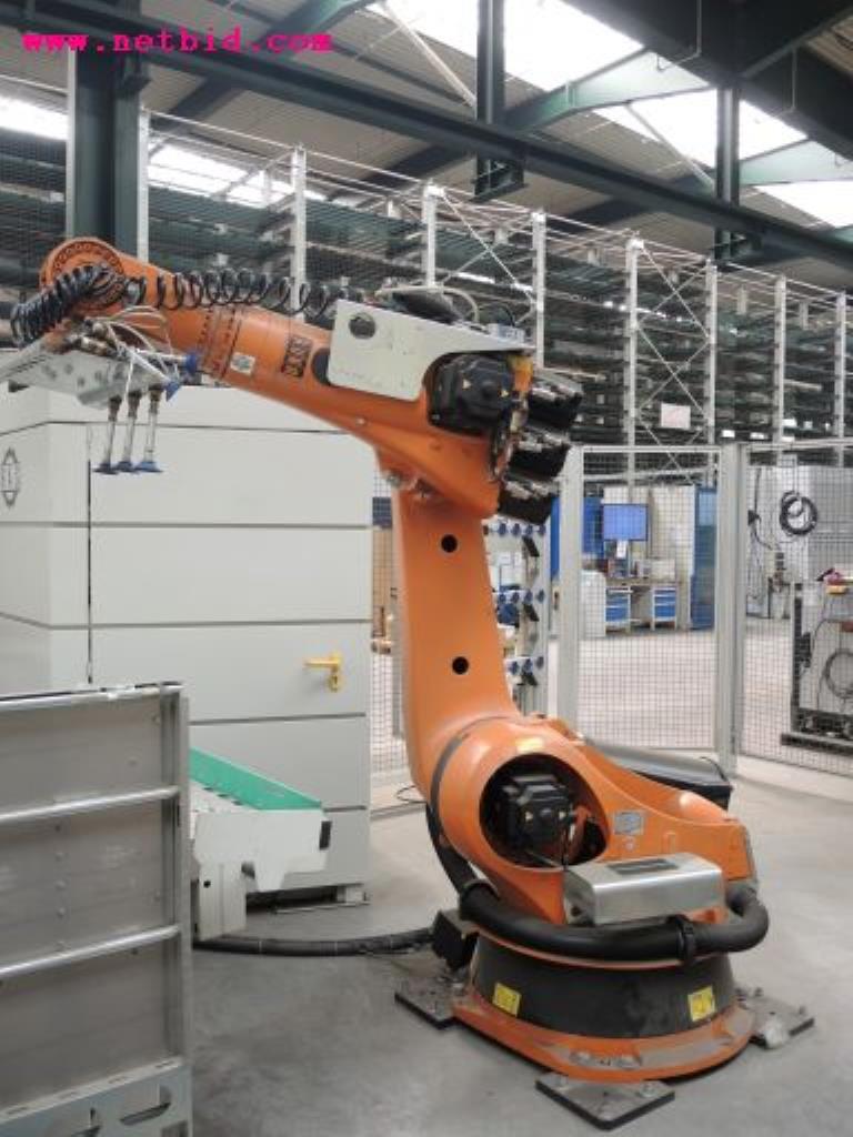 sheetmetal and metalworking machines <br><font size="2">In collaboration with Hilco Industrial Acquisitions bv<br></font>-16