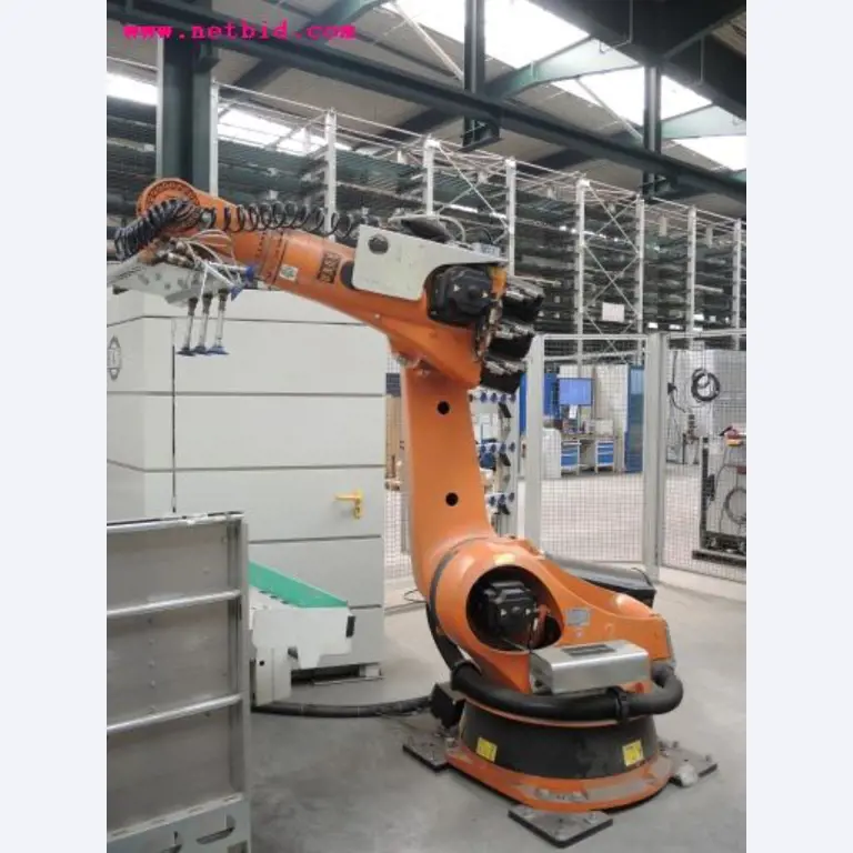 Chapas metálicas e máquinas para trabalhar metais<br><font size="2">Em colaboração com a Hilco Industrial Acquisitions bv</font>-16