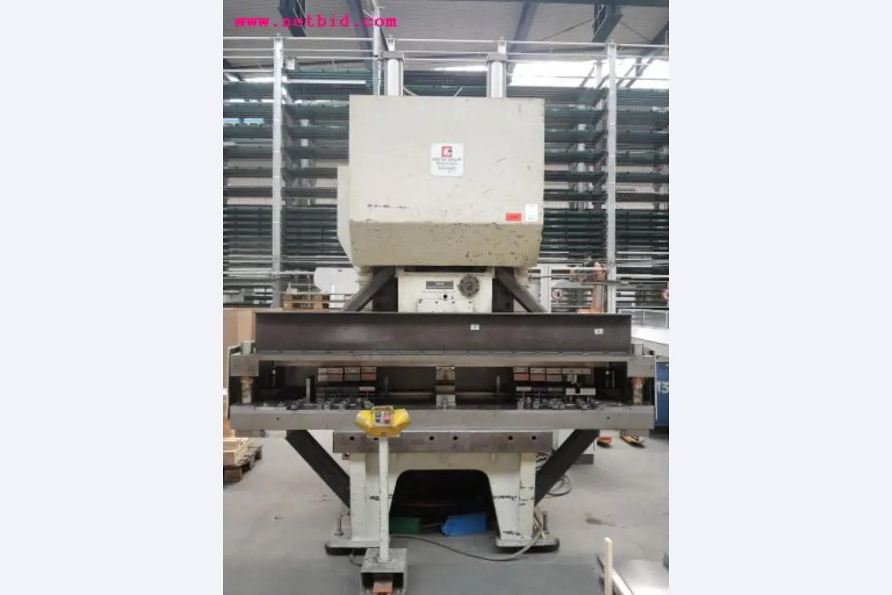 Chapas metálicas e máquinas para trabalhar metais<br><font size="2">Em colaboração com a Hilco Industrial Acquisitions bv</font>-2