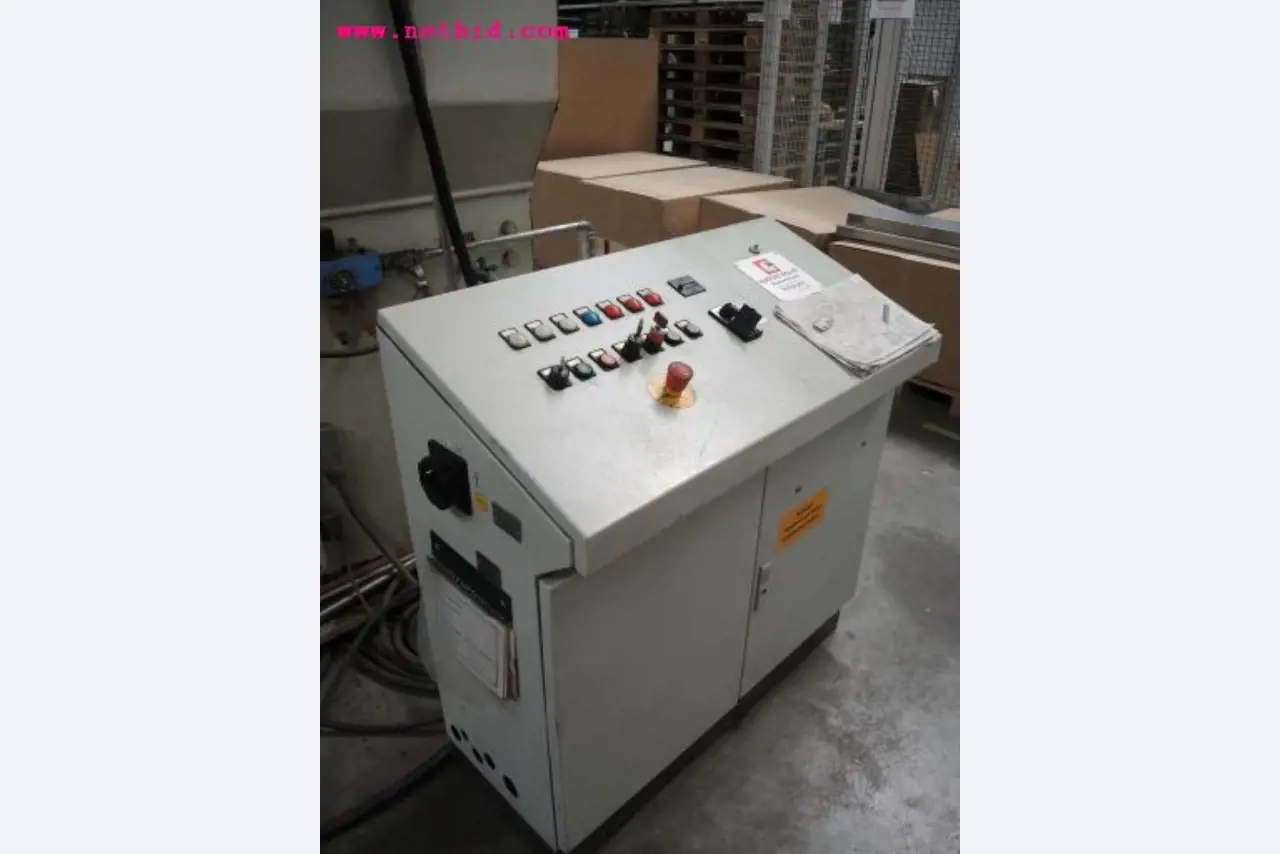 Chapas metálicas e máquinas para trabalhar metais<br><font size="2">Em colaboração com a Hilco Industrial Acquisitions bv</font>-6
