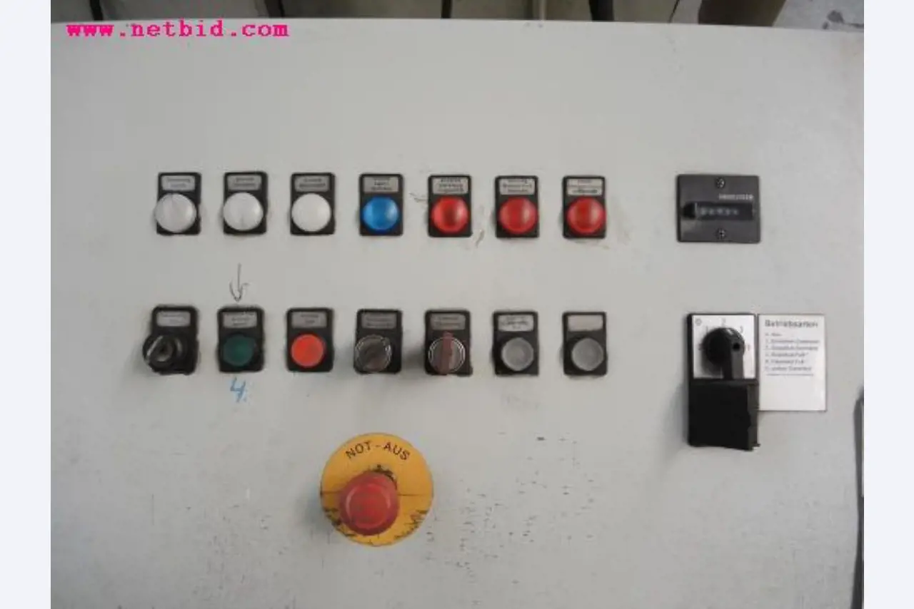 Chapas metálicas e máquinas para trabalhar metais<br><font size="2">Em colaboração com a Hilco Industrial Acquisitions bv</font>-7